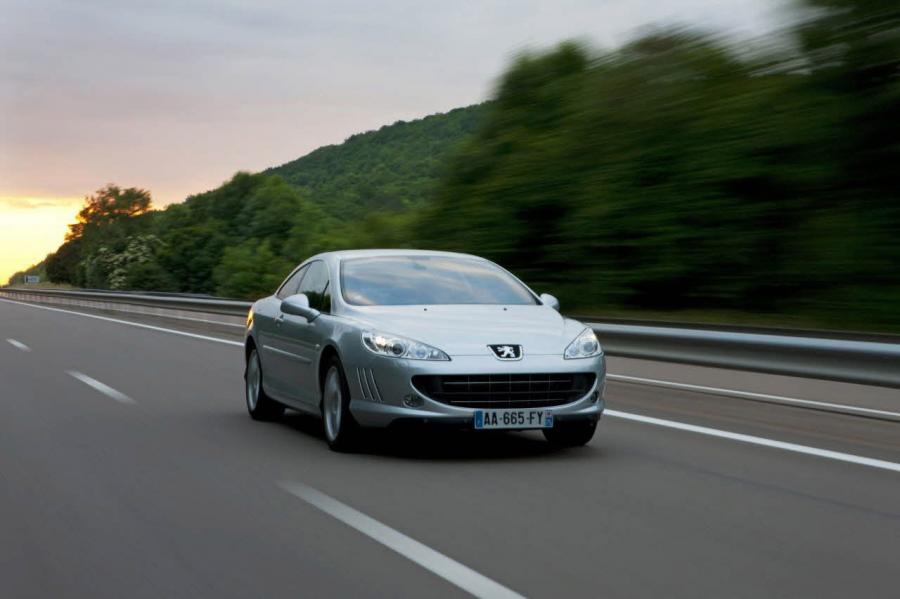  Peugeot 407 Coupe GT 2009 года  (фото 12 из 22)
